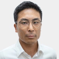 上班途中開罐飲調酒 國小教師遭停職3個月 辯稱「喉嚨渴」